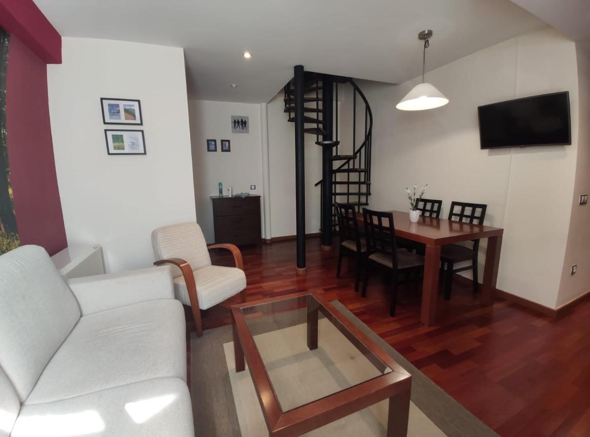 Apartamento Montes De Villanua Ngoại thất bức ảnh