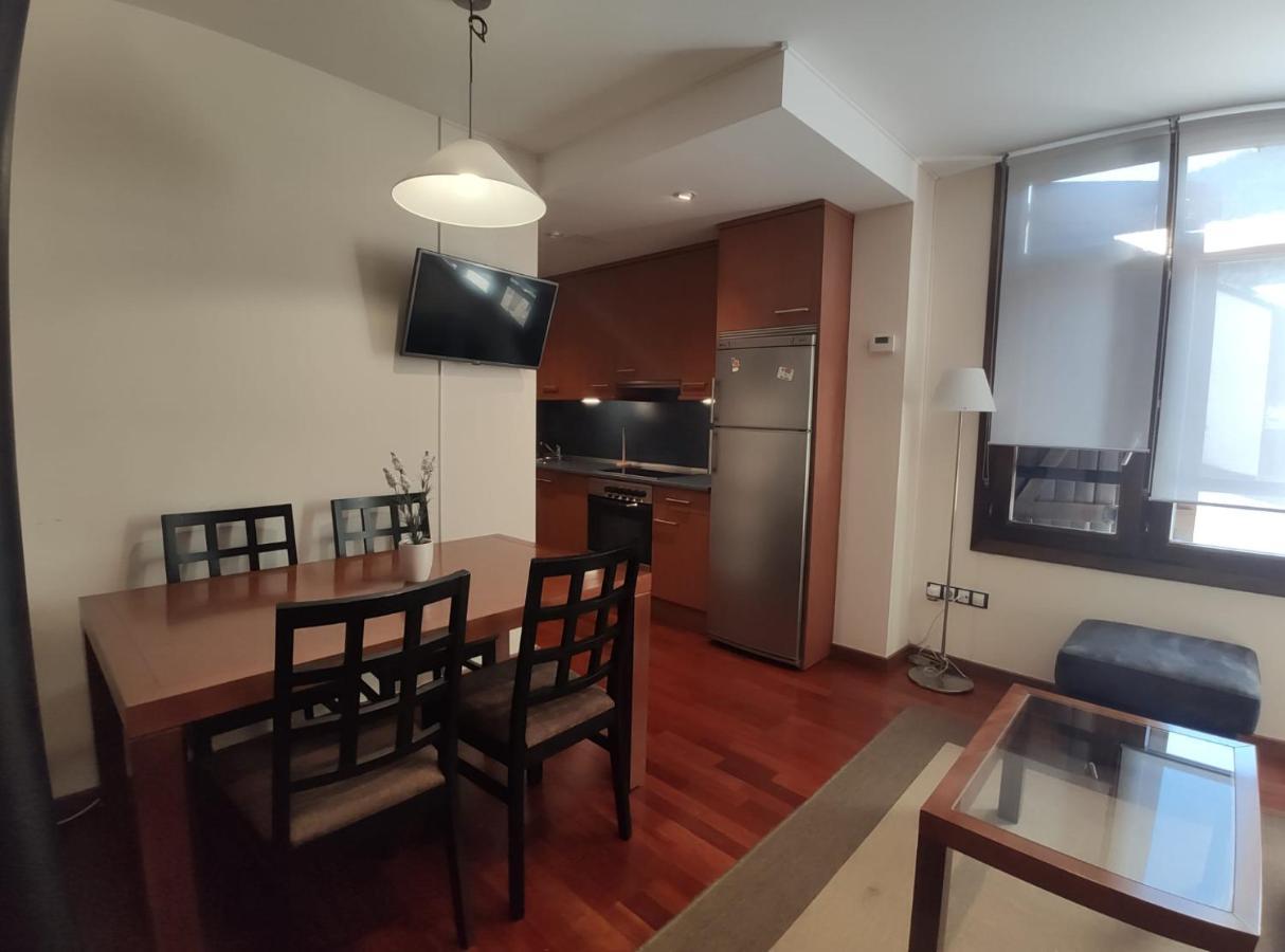 Apartamento Montes De Villanua Ngoại thất bức ảnh